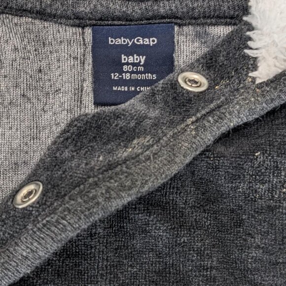 GAP - 2 x Baby One-Piece for 12-18 months - Picture 8 of 8